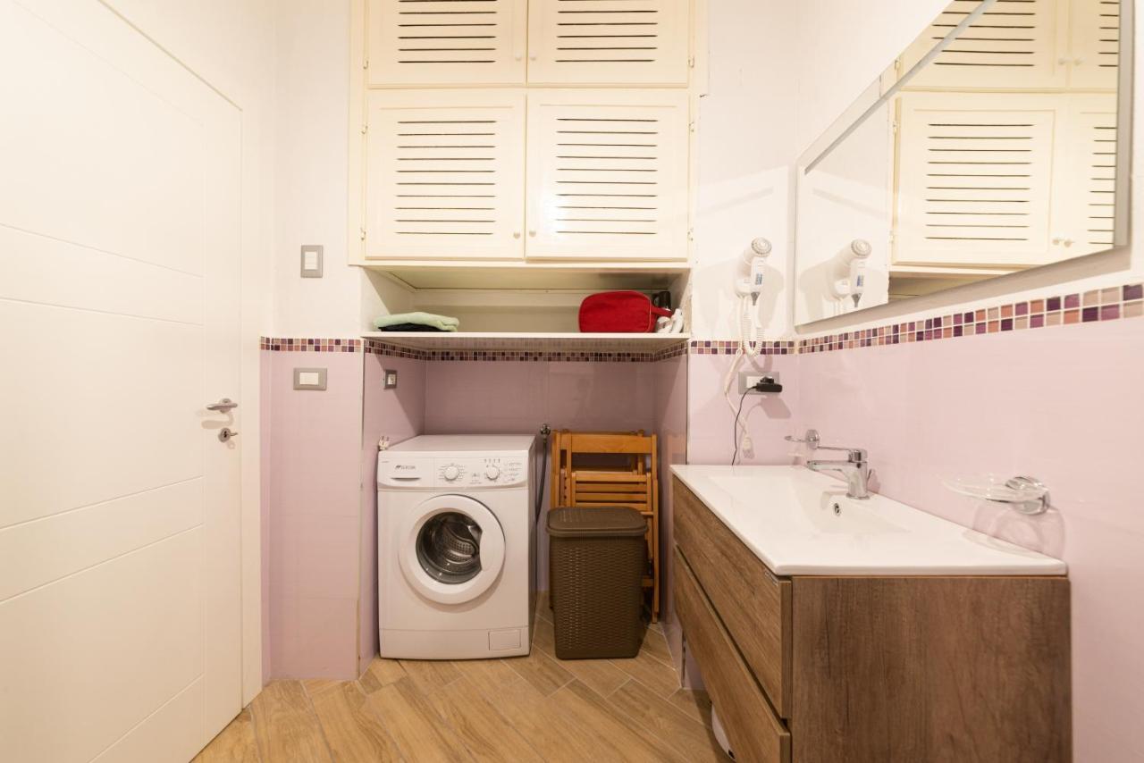 La Casa Sul Porto Apartment อีสเกีย ภายนอก รูปภาพ