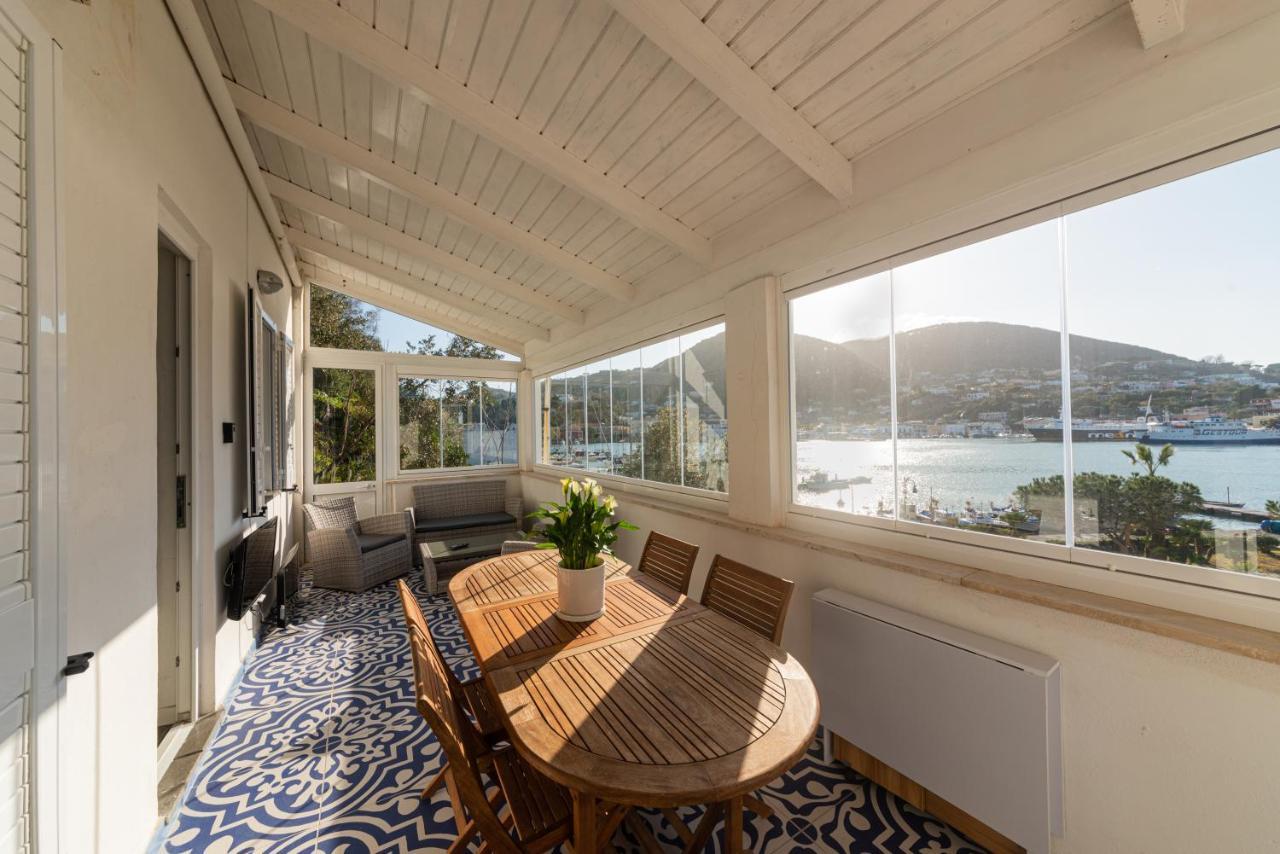 La Casa Sul Porto Apartment อีสเกีย ภายนอก รูปภาพ