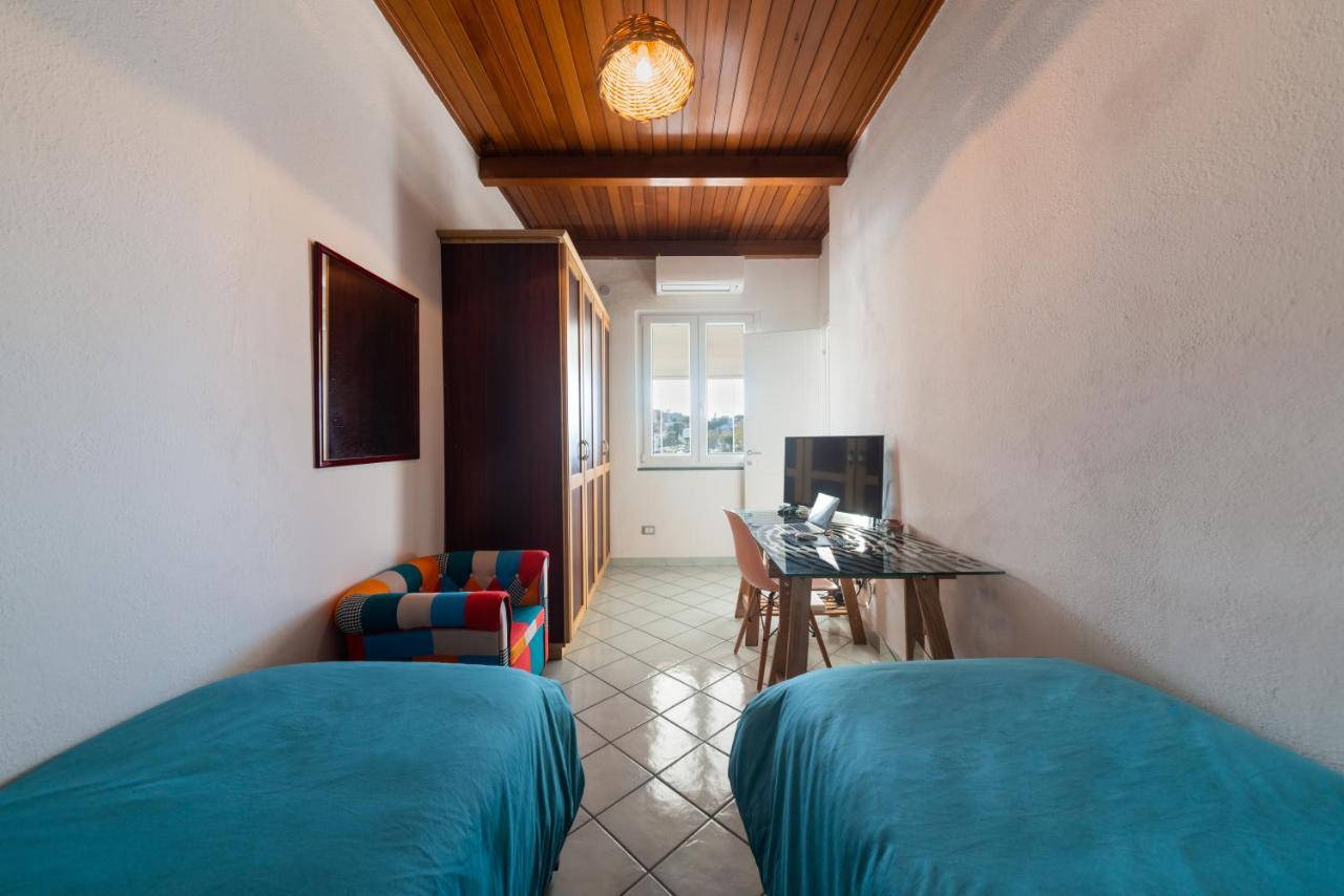 La Casa Sul Porto Apartment อีสเกีย ภายนอก รูปภาพ